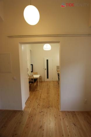 Pronájem bytu 1+1, Praha, Betlémské náměstí, 41 m2