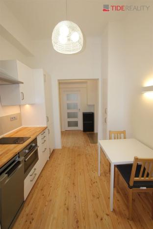 Pronájem bytu 1+1, Praha, Betlémské náměstí, 41 m2