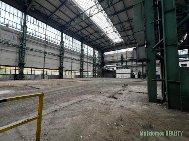 Pronájem skladu, Praha - Libeň, Lisabonská, 2400 m2