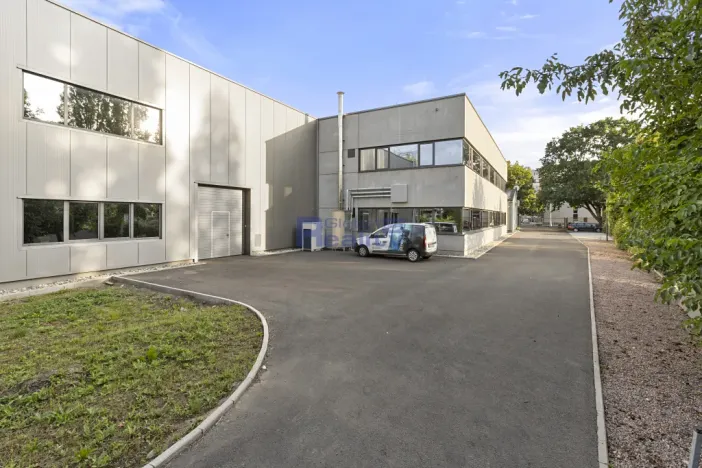 Prodej výrobních prostor, Hradec Králové, Jana Krušinky, 2133 m2