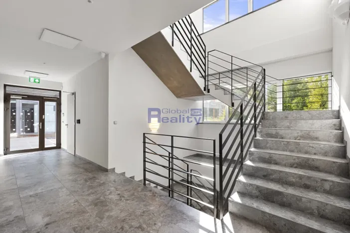 Prodej výrobních prostor, Hradec Králové, Jana Krušinky, 2133 m2