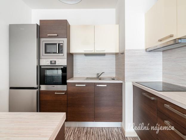 Prodej bytu 2+kk, Praha - Horní Měcholupy, Modenská, 56 m2