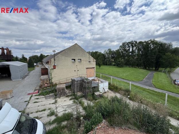 Prodej skladu, Věžky, 2322 m2