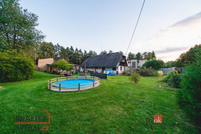 Prodej rodinného domu, Hrádek, U koupaliště, 235 m2