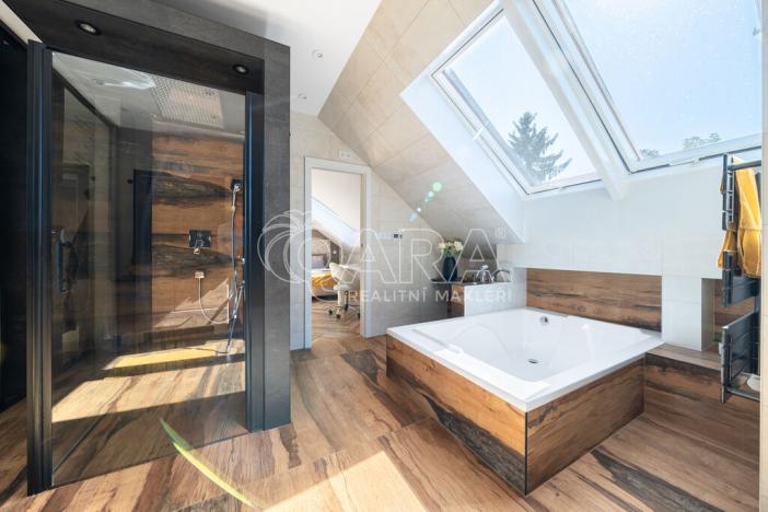 Prodej rodinného domu, Ondřejov, Choceradská, 280 m2