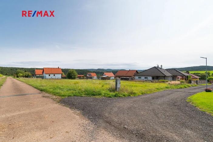 Prodej pozemku pro bydlení, Mlečice, 983 m2