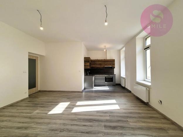 Pronájem bytu 2+kk, Ostrava, Hlávkova, 47 m2