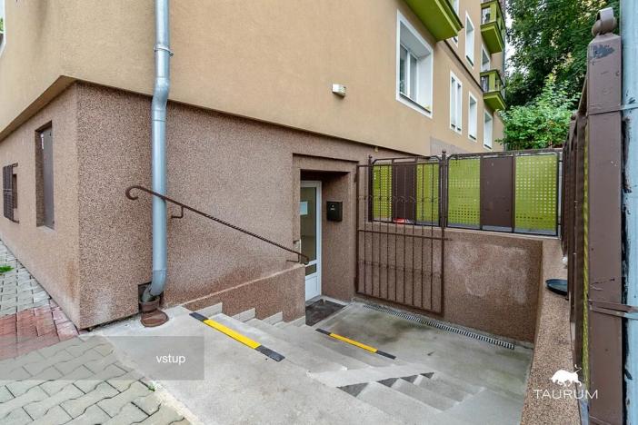 Prodej obchodního prostoru, Karlovy Vary, Vítězná, 147 m2