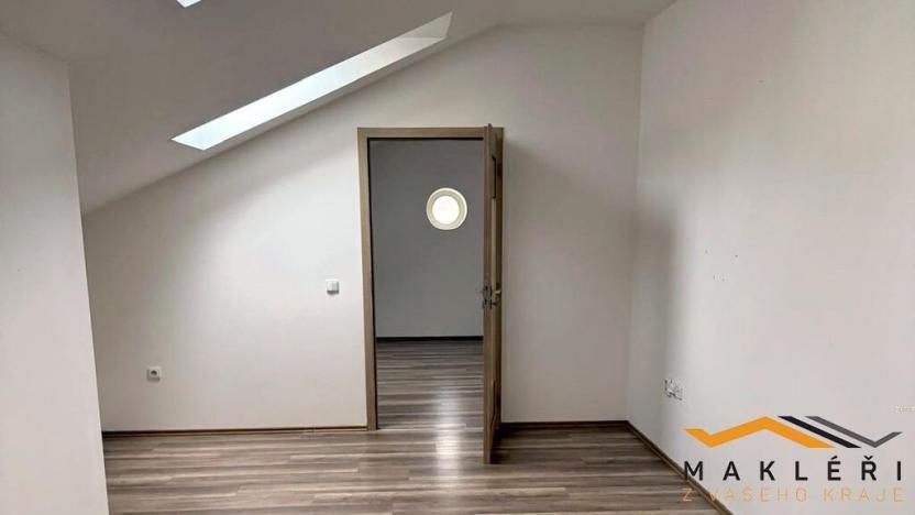 Pronájem bytu 4+kk, Prostějov, nám. Svat. Čecha, 80 m2