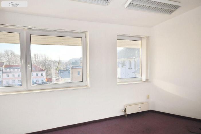 Pronájem kanceláře, Kralupy nad Vltavou, Husova, 14 m2