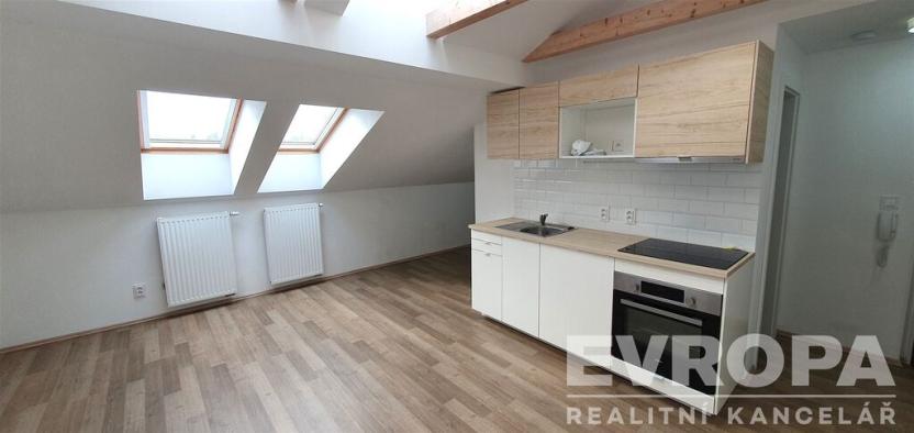 Pronájem bytu 2+kk, Vrchlabí, Vančurova, 34 m2
