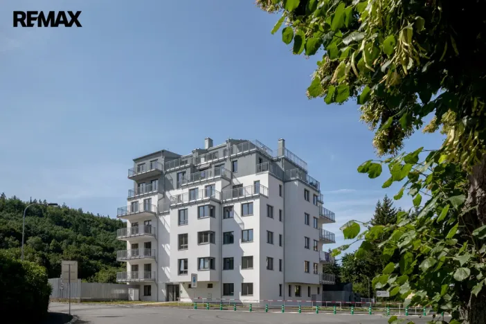 Prodej bytu 2+kk, Karlovy Vary, Šumavská, 87 m2