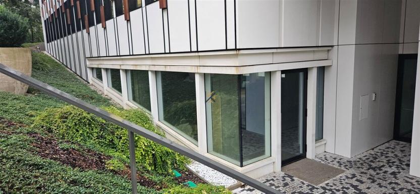 Pronájem restaurace, Praha - Nusle, Lomnického, 451 m2