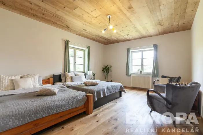 Prodej rodinného domu, Spálené Poříčí, 210 m2