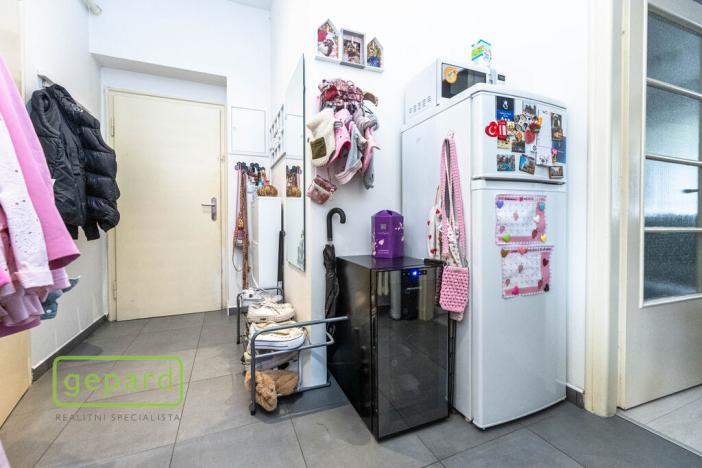 Prodej podílu 1/2 rodinného domu, Praha - Malešice, Káranská, 225 m2