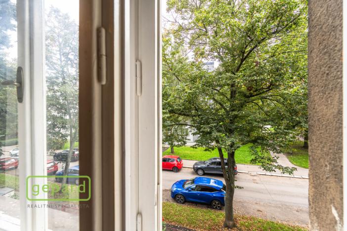 Prodej podílu 1/2 rodinného domu, Praha - Malešice, Káranská, 225 m2