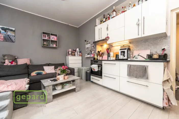 Prodej podílu 1/2 rodinného domu, Praha - Malešice, Káranská, 225 m2