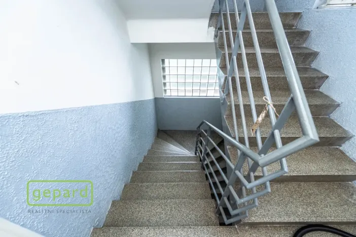 Prodej podílu 1/2 rodinného domu, Praha - Malešice, Káranská, 225 m2