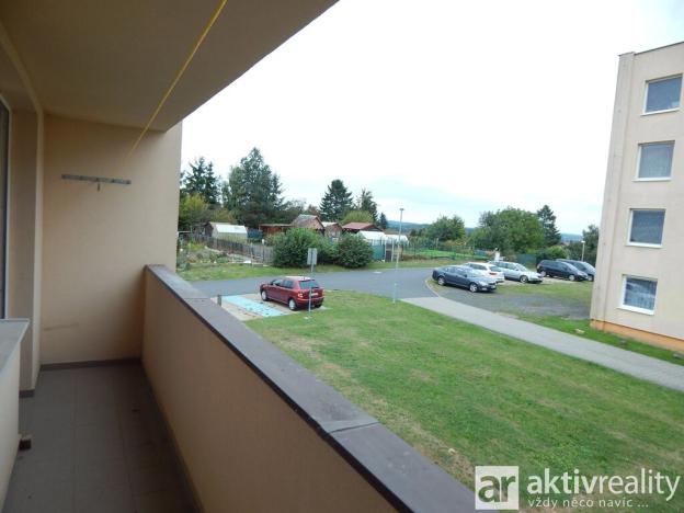 Prodej bytu 3+1, Vroutek, Na Hůrce, 65 m2