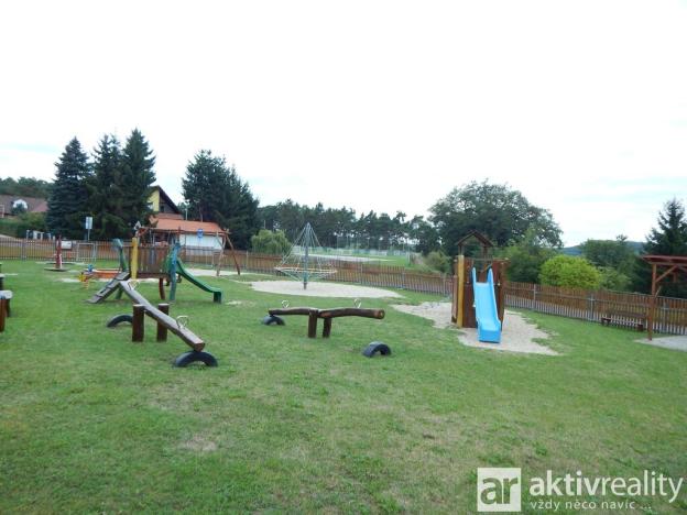 Prodej bytu 3+1, Vroutek, Na Hůrce, 65 m2