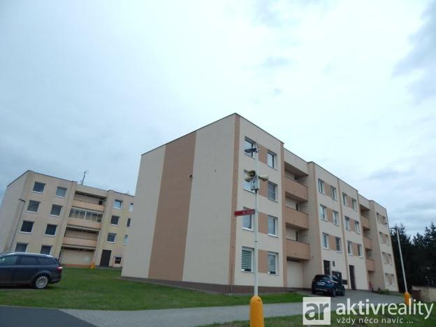 Prodej bytu 3+1, Vroutek, Na Hůrce, 65 m2