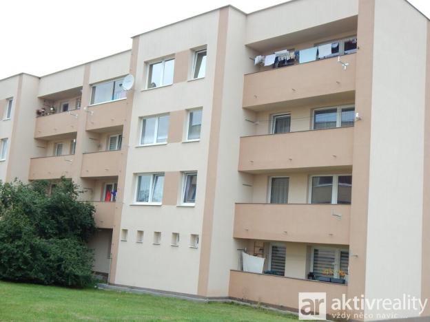 Prodej bytu 3+1, Vroutek, Na Hůrce, 65 m2