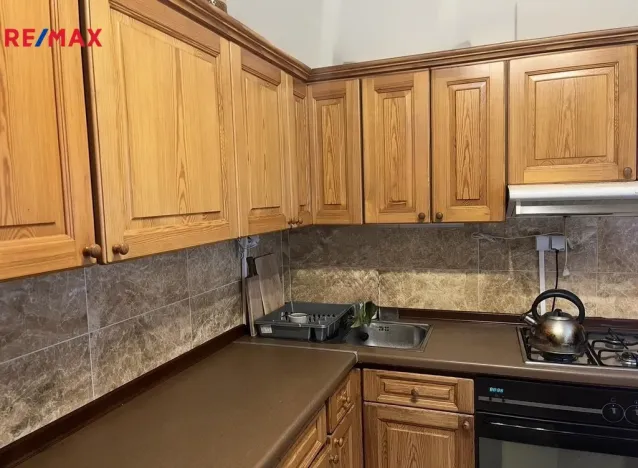 Prodej bytu 3+1, Nová Role, Husova, 71 m2