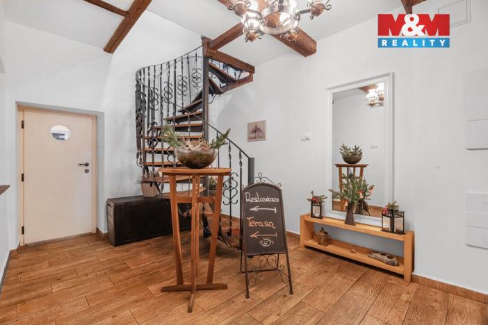 Prodej restaurace, Hřensko, 300 m2