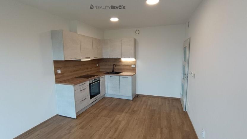 Pronájem bytu 2+kk, Hluboká nad Vltavou, Potoční, 61 m2