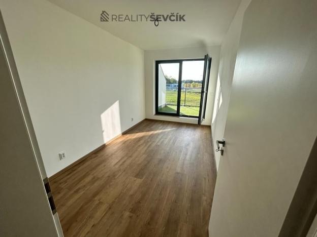 Pronájem bytu 2+kk, Hluboká nad Vltavou, Potoční, 61 m2