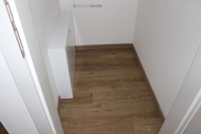 Pronájem bytu 2+kk, Hluboká nad Vltavou, Potoční, 61 m2