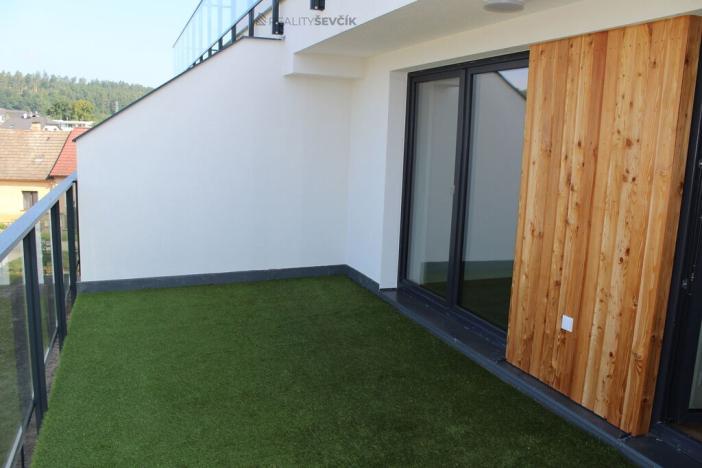 Pronájem bytu 2+kk, Hluboká nad Vltavou, Potoční, 61 m2