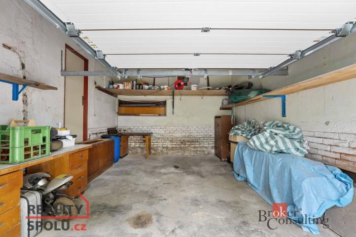 Prodej atypického bytu, Dvůr Králové nad Labem, Klazarova, 390 m2