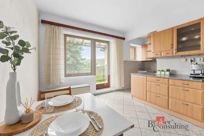 Prodej atypického bytu, Dvůr Králové nad Labem, Klazarova, 390 m2