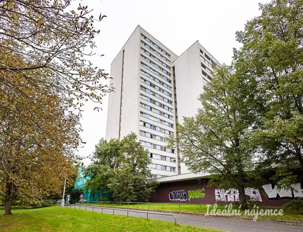 Pronájem bytu 1+kk, Praha - Kobylisy, Kyselova, 22 m2