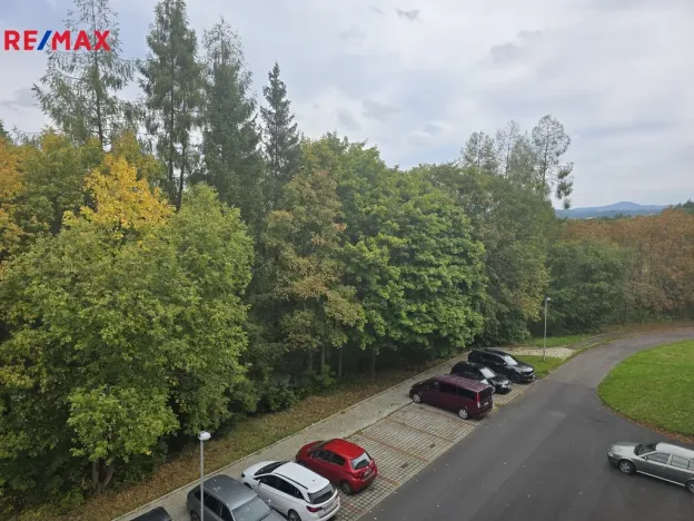 Pronájem bytu 1+1, Karlovy Vary - Drahovice, Maďarská, 46 m2