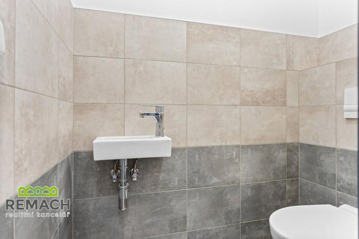 Pronájem bytu 2+1, Náchod, Riegrova, 67 m2