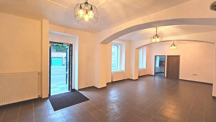 Pronájem obchodního prostoru, Praha, Radlická, 60 m2
