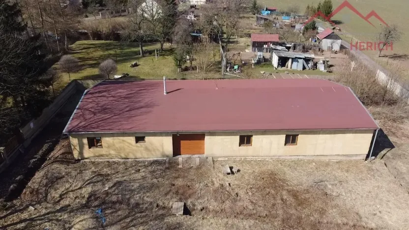 Pronájem činžovního domu, Lubenec, Karlovarská, 2935 m2