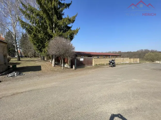Pronájem činžovního domu, Lubenec, Karlovarská, 2935 m2