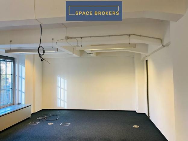 Pronájem kanceláře, Praha - Holešovice, Jankovcova, 380 m2