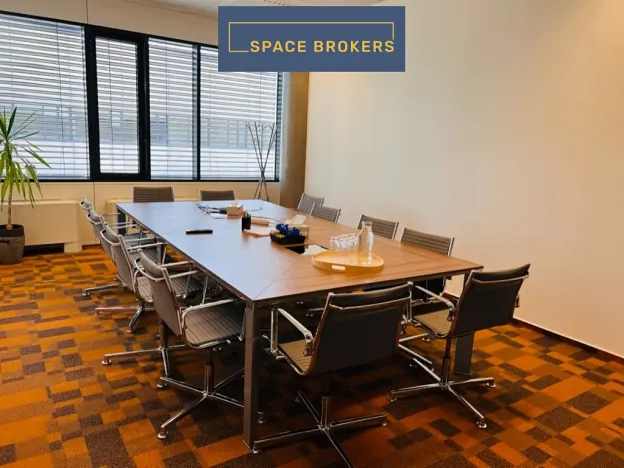 Pronájem kanceláře, Praha, Prosecká, 1154 m2