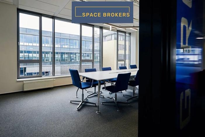 Pronájem kanceláře, Praha - Jinonice, Radlická, 454 m2