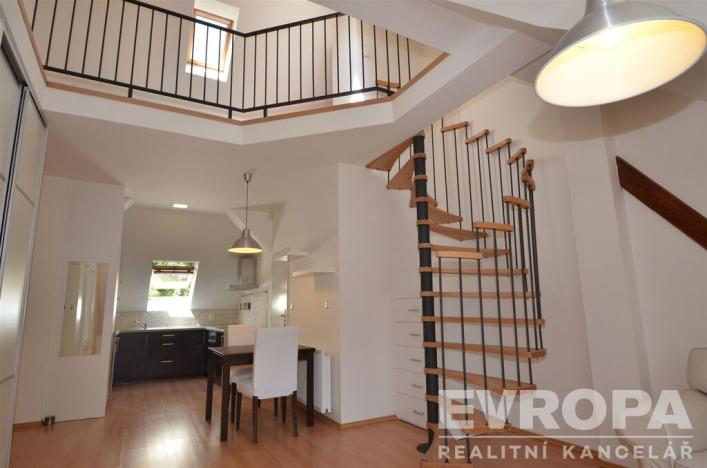 Pronájem bytu 2+kk, Praha - Břevnov, Míčova, 47 m2