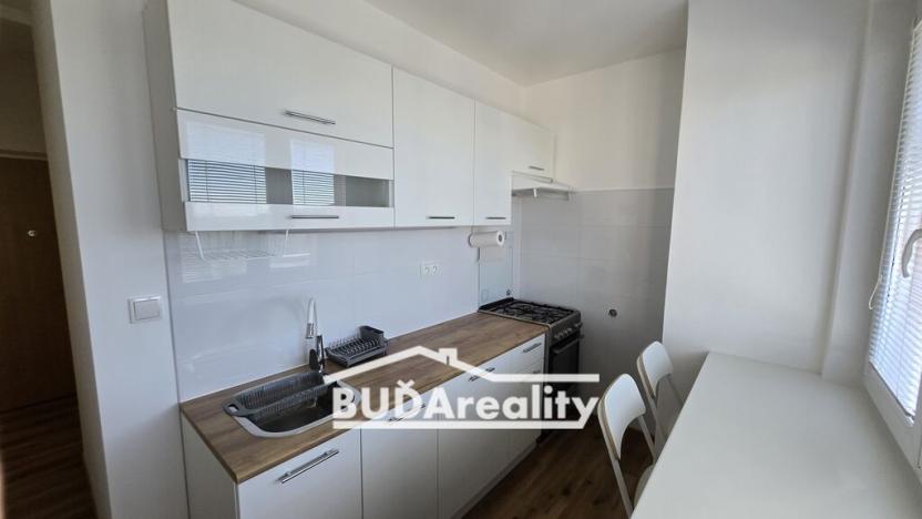 Pronájem bytu 3+1, Zlín - Malenovice, třída Svobody, 62 m2