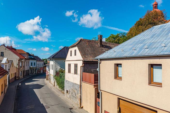 Prodej rodinného domu, Dobrovice, 9. května, 100 m2