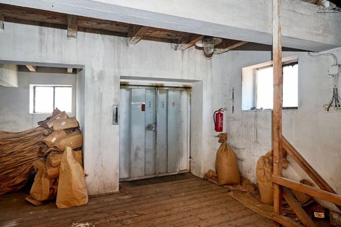 Prodej obchodního prostoru, Turnov, Nádražní, 2027 m2