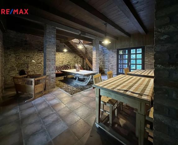 Prodej rodinného domu, Holetín, 800 m2