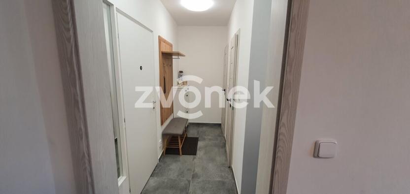 Pronájem bytu 1+1, Zlín - Malenovice, Husova, 32 m2