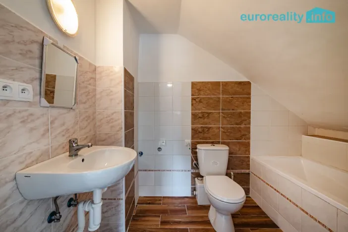 Prodej bytu 1+1, Kraslice, Rybná, 30 m2